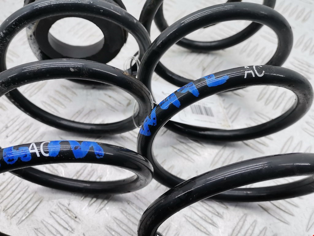 Пружина задняя левая/правая OPEL Corsa D 2006-2014