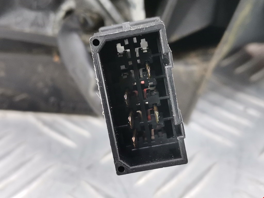 Зеркало правое AUDI A4 B5 1995-2001