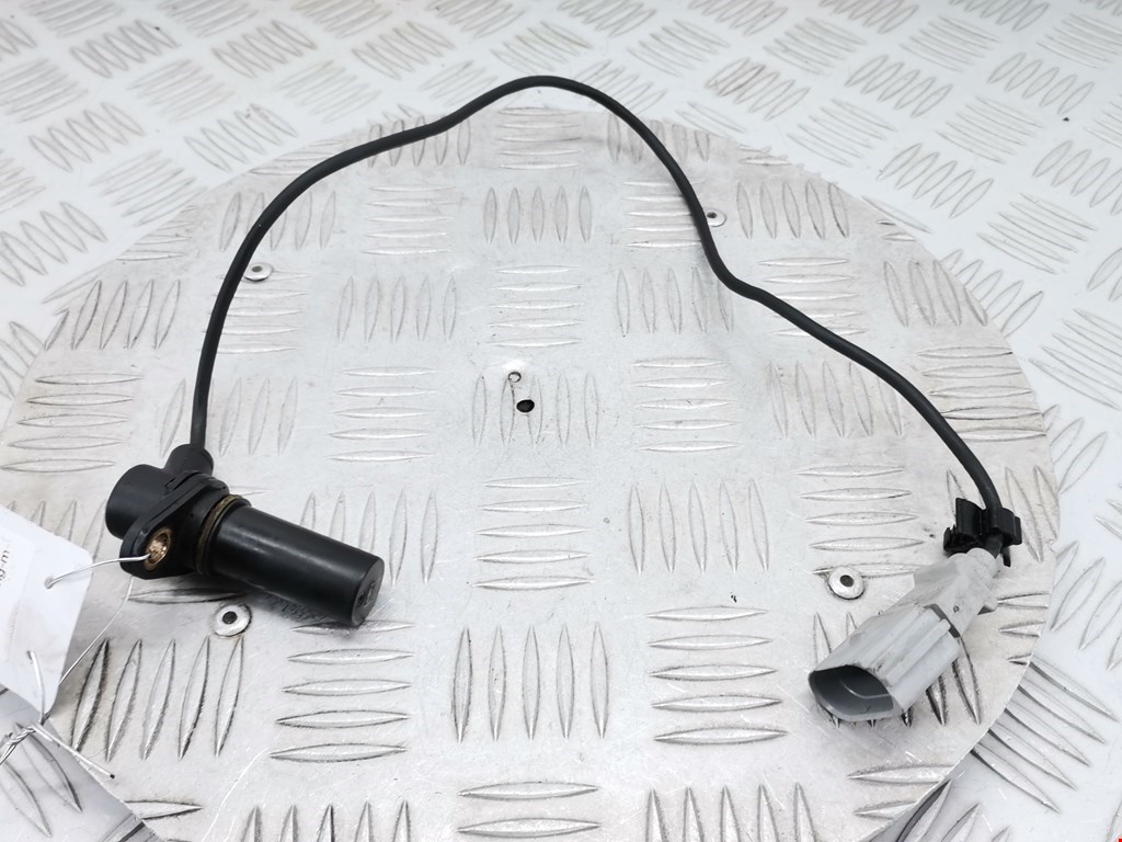 Датчик положения коленвала SKODA Fabia MK2 5J 2007-2014