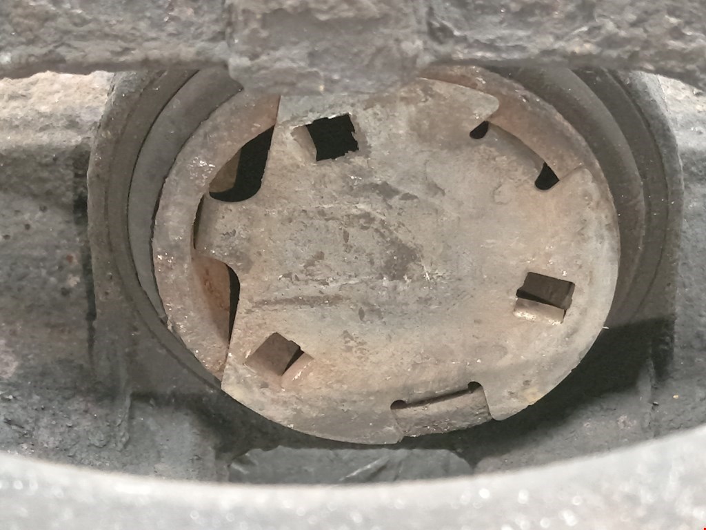 Суппорт передний левый OPEL Corsa D 2006-2014