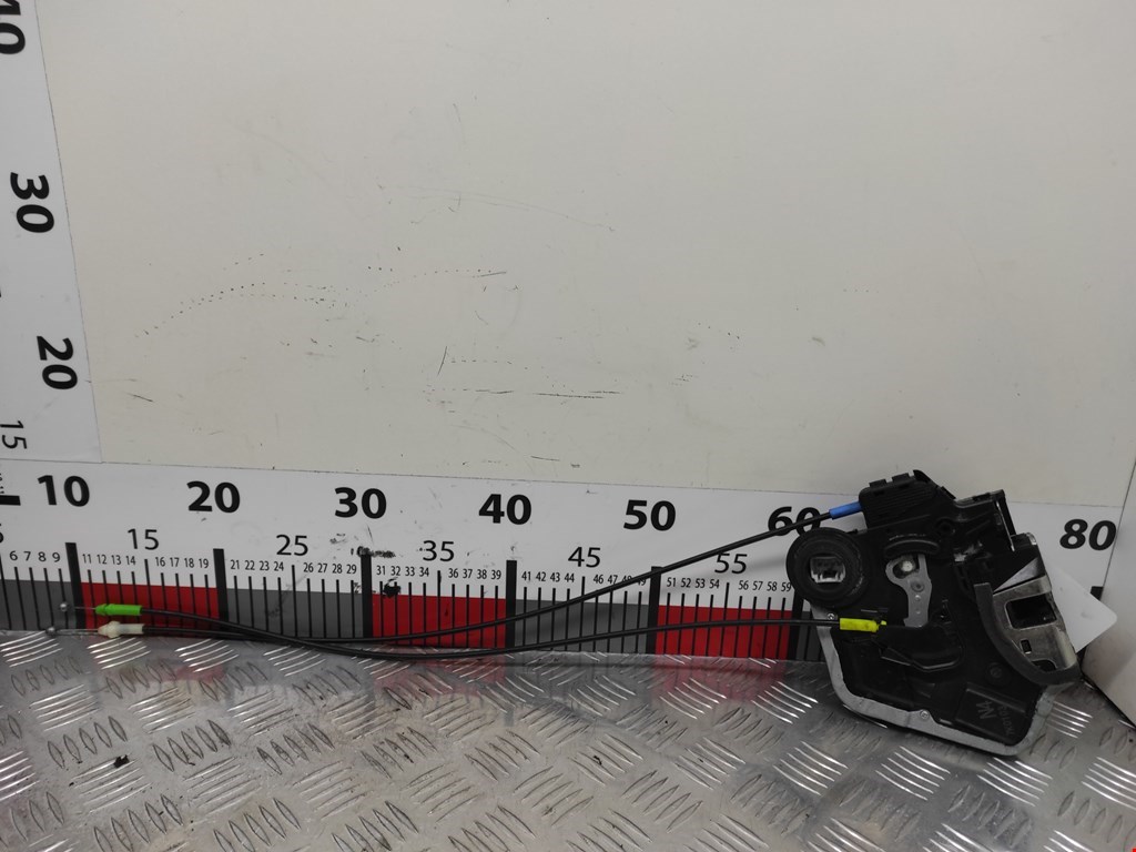 Замок двери задней левой TOYOTA Auris E150 2006-2012