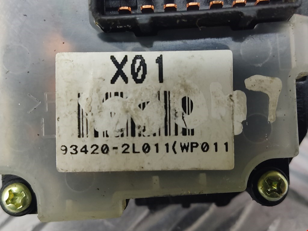 Переключатель стеклоочистителя HYUNDAI i30 2007-2012