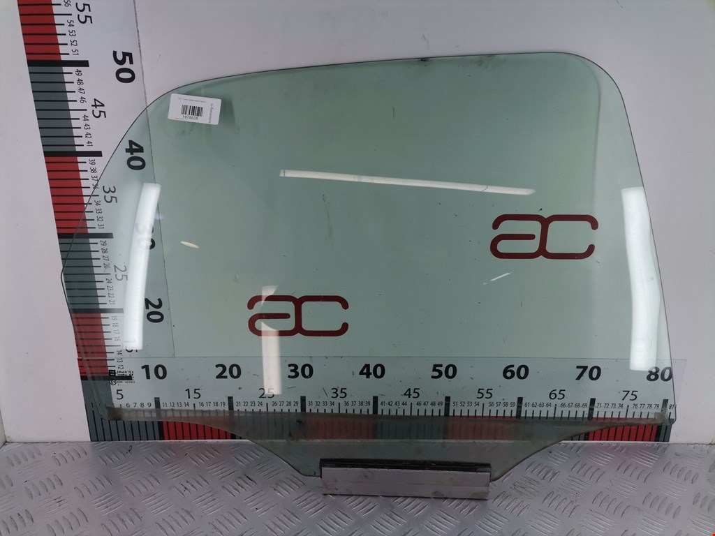 Стекло двери заднее правое OPEL Corsa C 2000-2006