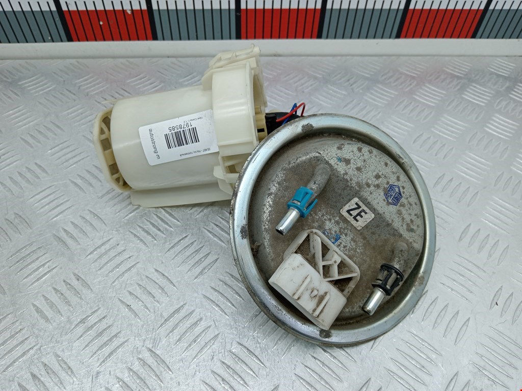 Насос топливный Opel Corsa C (2000-2006)