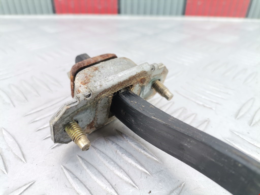 Ограничитель открывания двери SUBARU Forester I 1997-2002