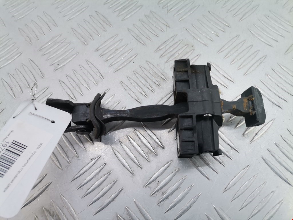 Ограничитель открывания двери SKODA Rapid 2012-2020