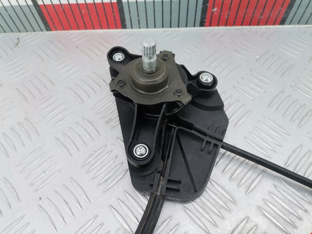 Стеклоподъемник задний левый SKODA Rapid 2012-2020