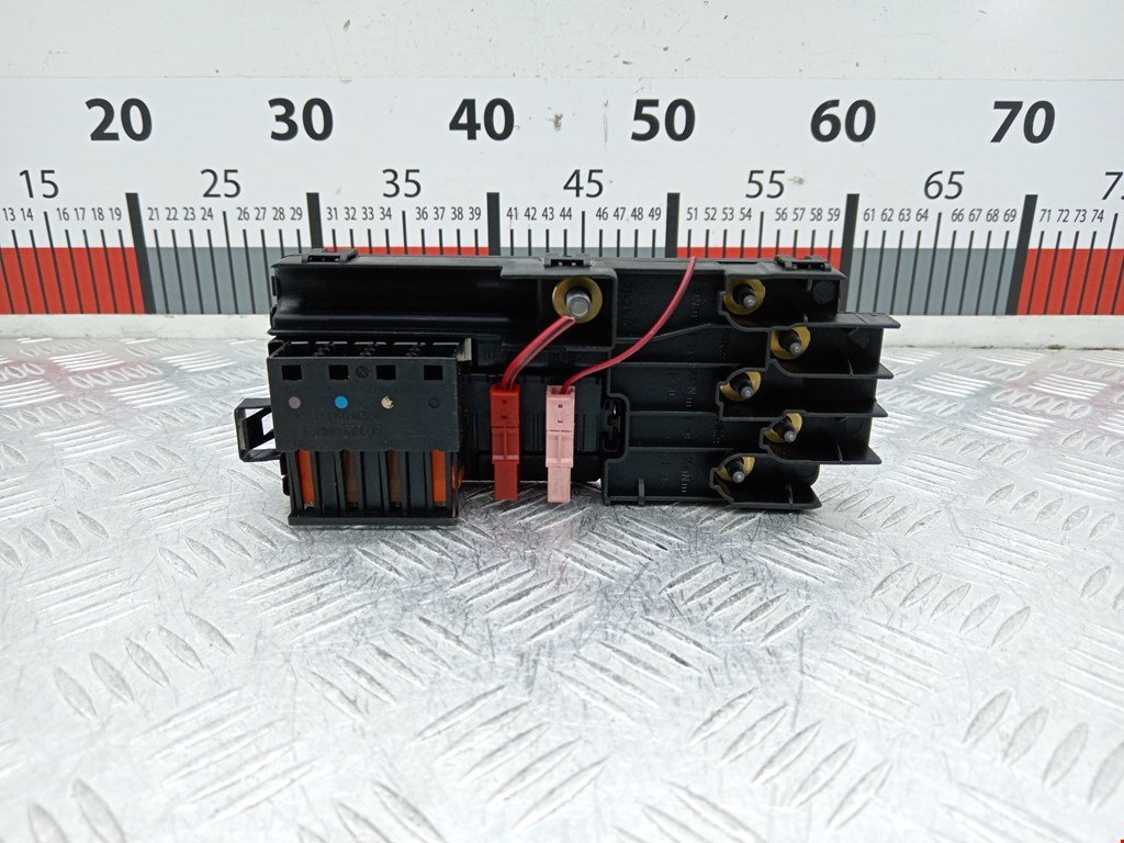 Датчик уровня в бачок омывателя MERCEDES-BENZ R-Class W251 2005-2017