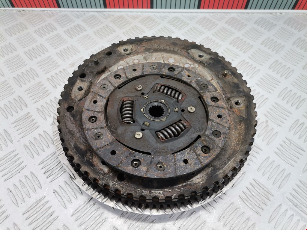 Маховик (демпфер сцепления) NISSAN Micra K11 1992-2002