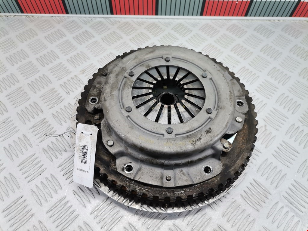 Маховик (демпфер сцепления) NISSAN Micra K11 1992-2002