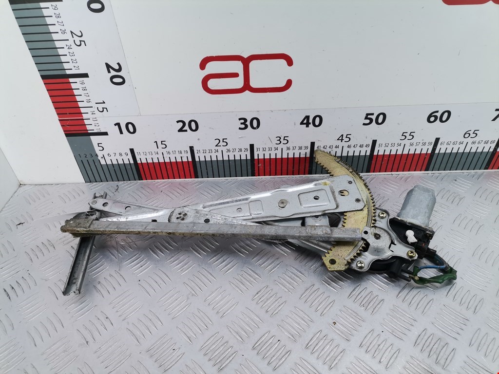 Стеклоподъемник передний правый SUBARU Outback 1999-2003