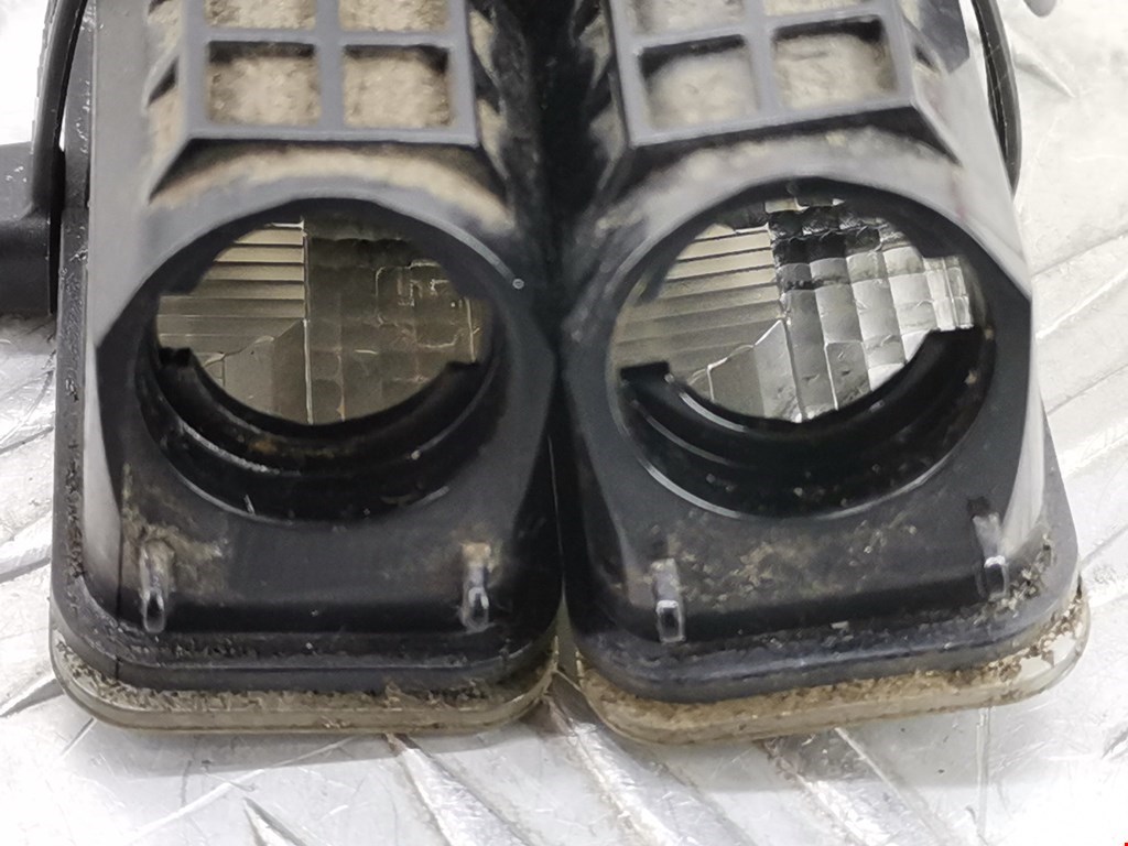 Фонарь подсветки номера FORD Fiesta 2008-2012