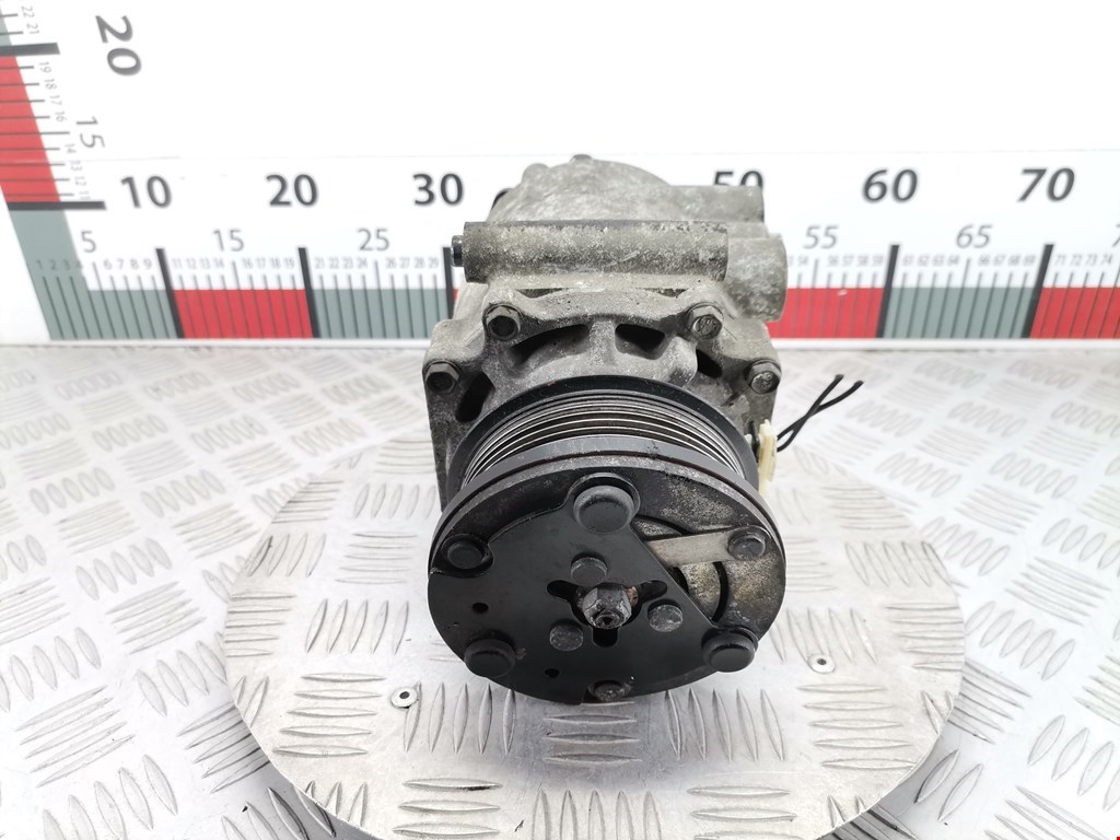 Компрессор кондиционера (системы кондиционирования) FORD Fiesta 2001-2008