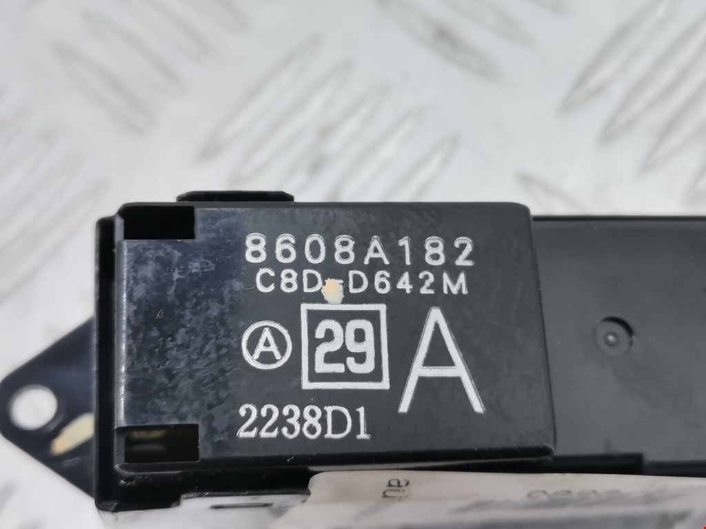 Кнопка стеклоподъемника PEUGEOT 4007 2007-2012