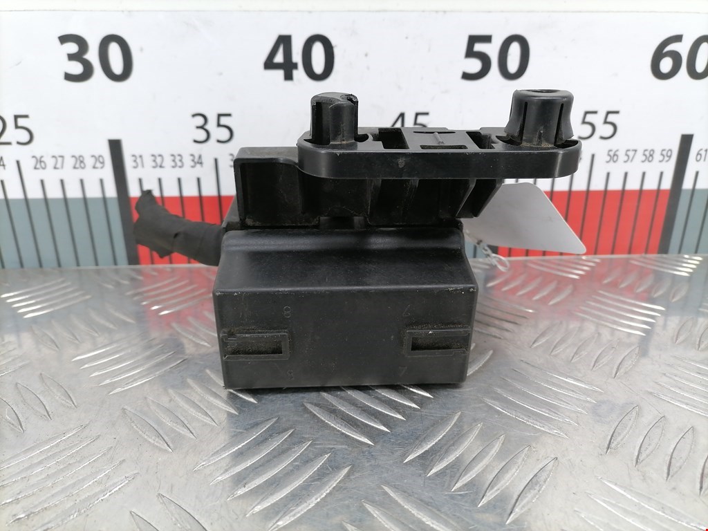 Блок реле OPEL Astra J 2009-2017