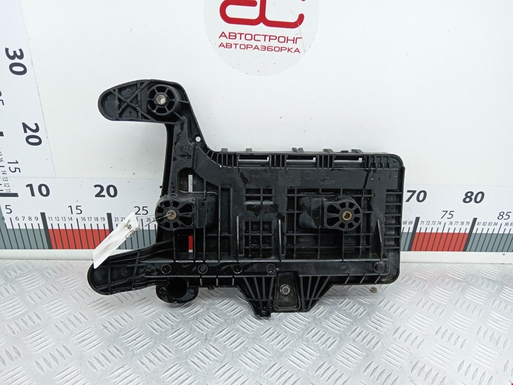 Крепление АКБ (корпус/подставка) VOLKSWAGEN Tiguan 2007-2016