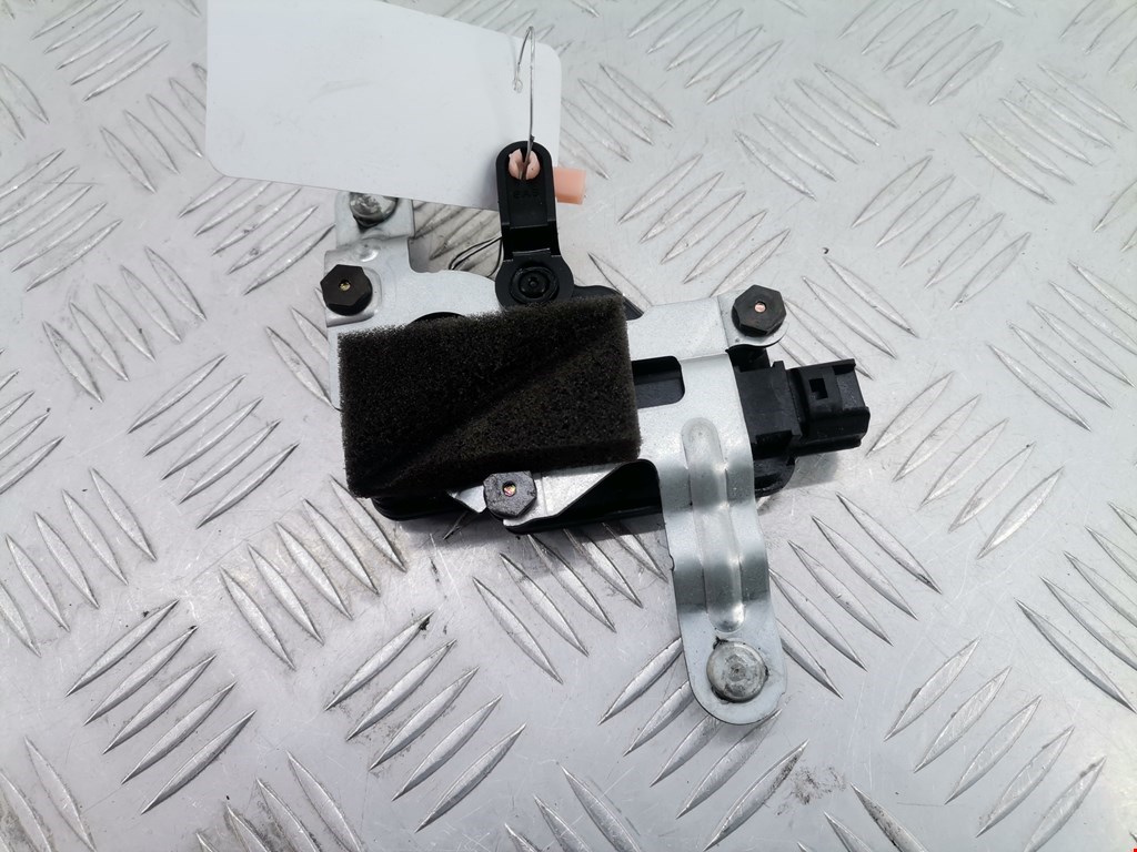 Активатор замка багажника KIA Picanto 2004-2011