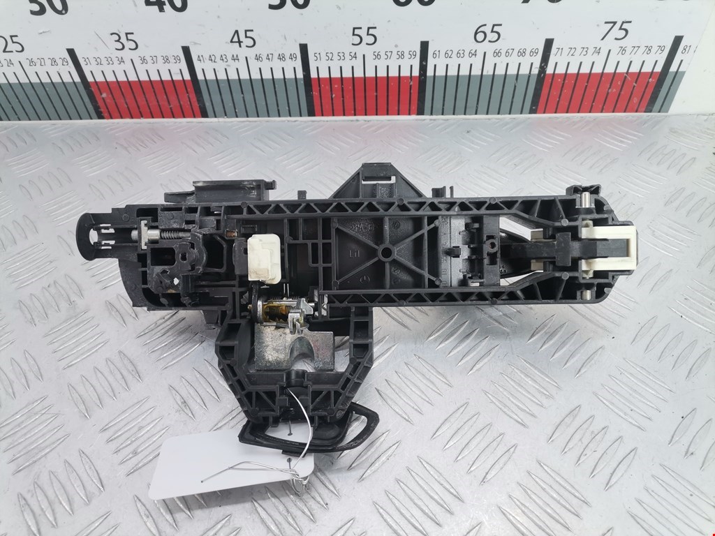 Ручка двери передней наружная левая MERCEDES-BENZ C-Class C-klasse W204 2007-2015