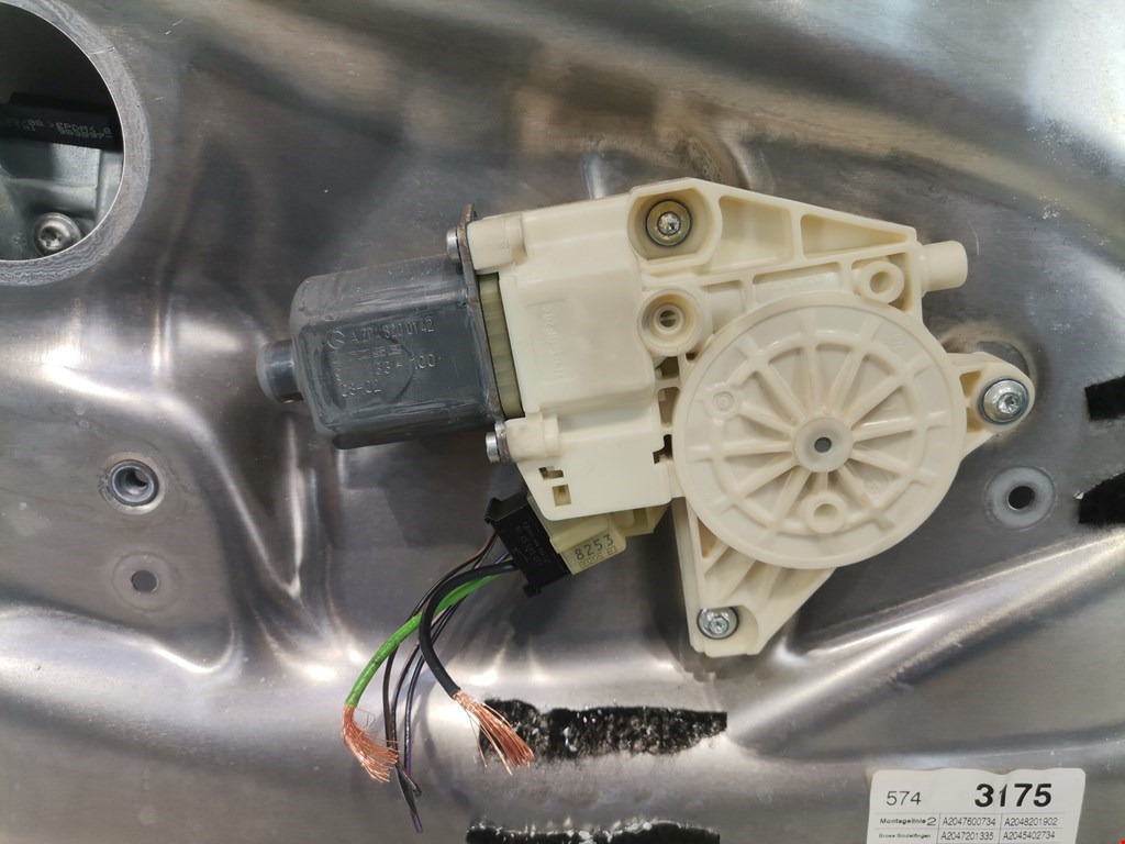 Стеклоподъемник передний левый MERCEDES-BENZ C-Class C-klasse W204 2007-2015