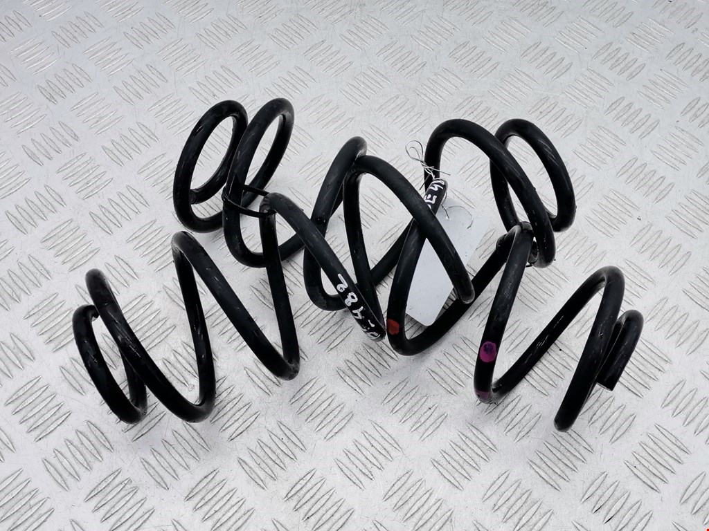 Пружина задняя левая/правая SUZUKI Swift 2004-2010