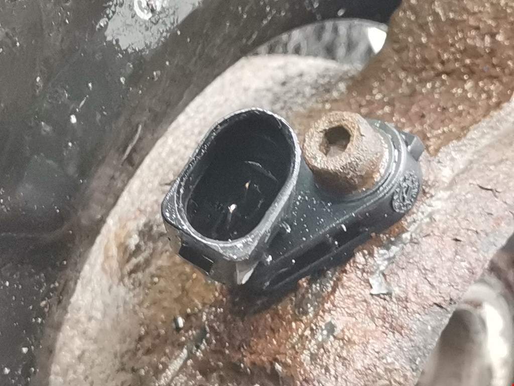 Датчик ABS VOLKSWAGEN Transporter T5 2003-2015