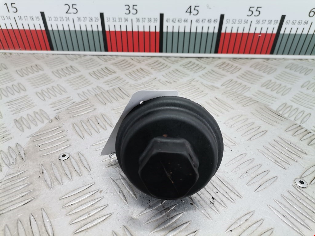 Крышка масляного фильтра VOLKSWAGEN Passat B6 2005-2011