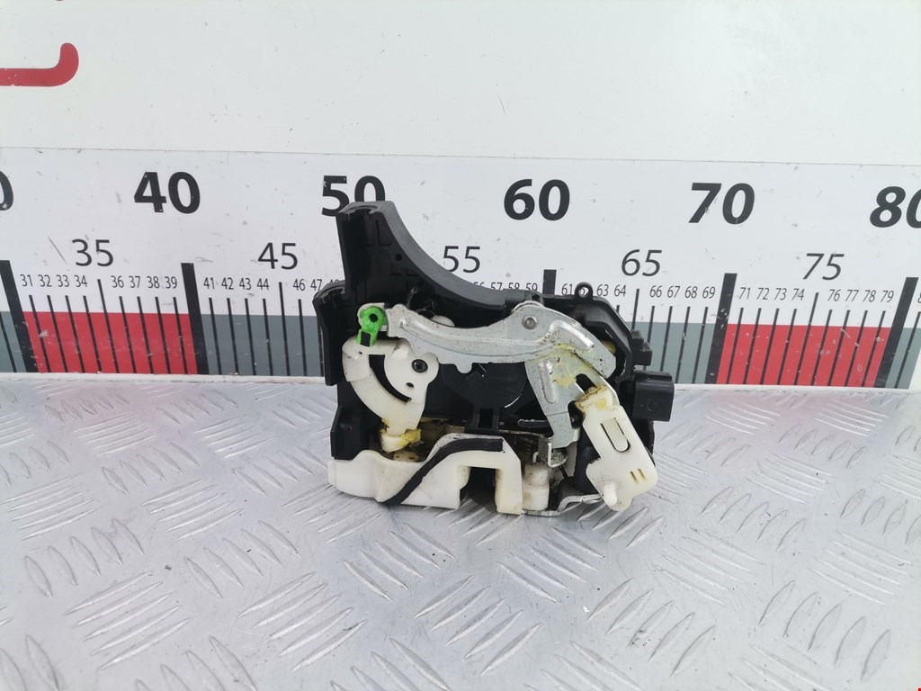 Замок двери задней левой MITSUBISHI Grandis 2003-2011