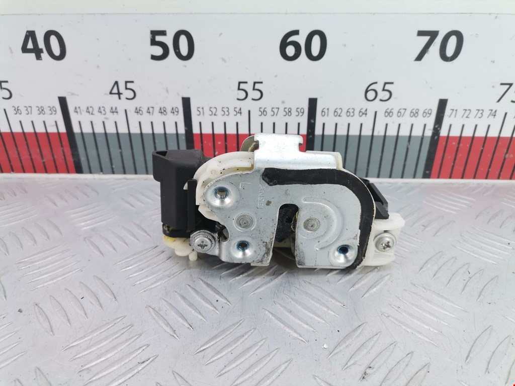 Замок двери задней левой MITSUBISHI Grandis 2003-2011