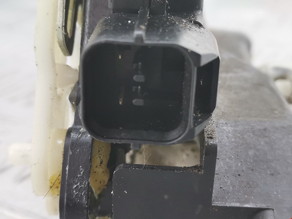 Замок двери задней левой MITSUBISHI Grandis 2003-2011