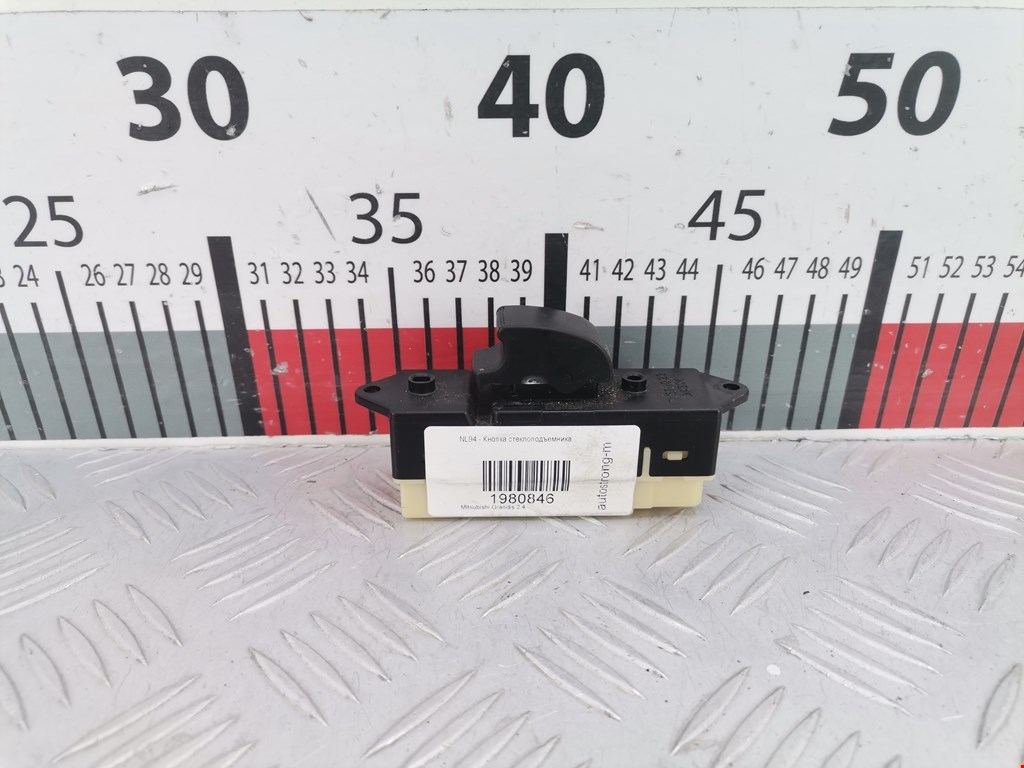 Кнопка стеклоподъемника Mitsubishi Grandis (2003-2011)