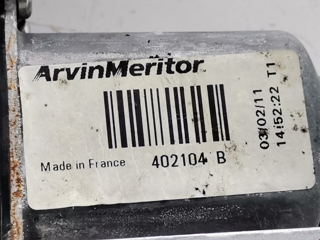 Стеклоподъемник передний правый CITROEN Berlingo 2008-н.в.