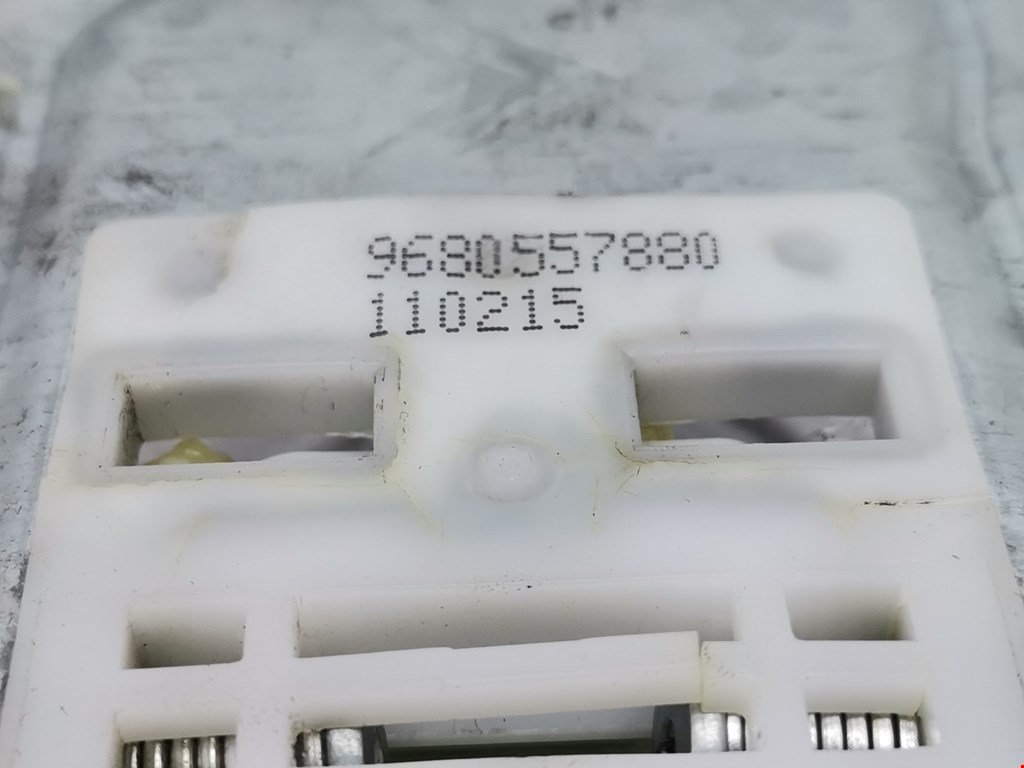 Стеклоподъемник передний правый CITROEN Berlingo 2008-н.в.