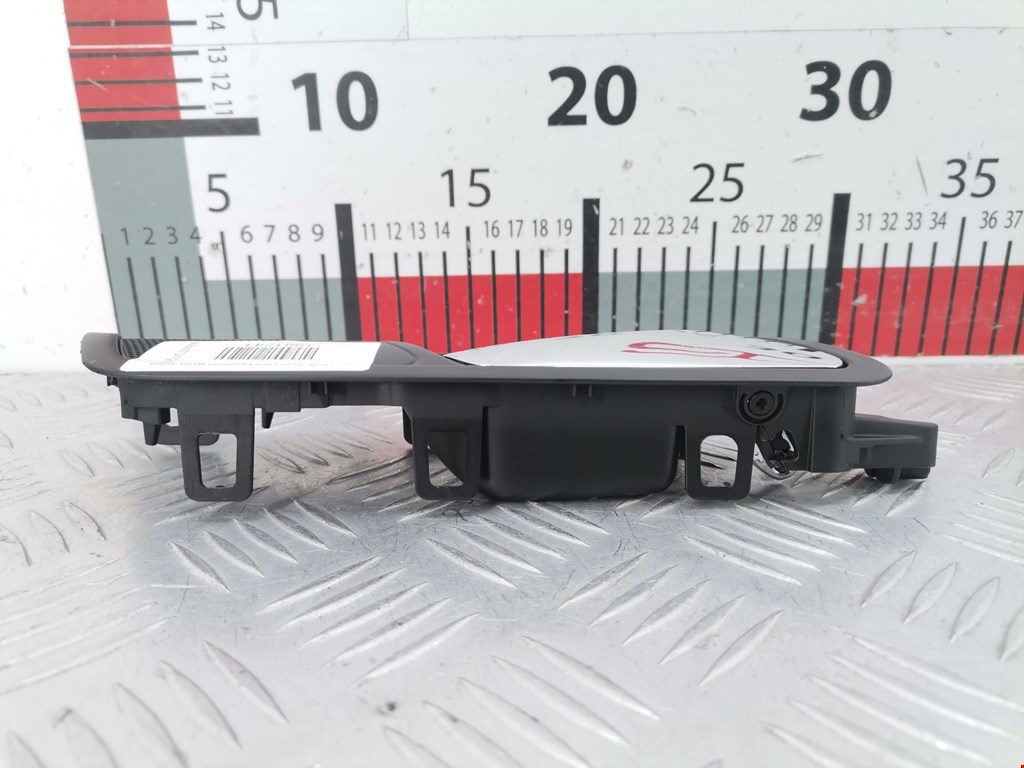 Ручка дверная задняя внутренняя правая VOLKSWAGEN Passat B6 2005-2011