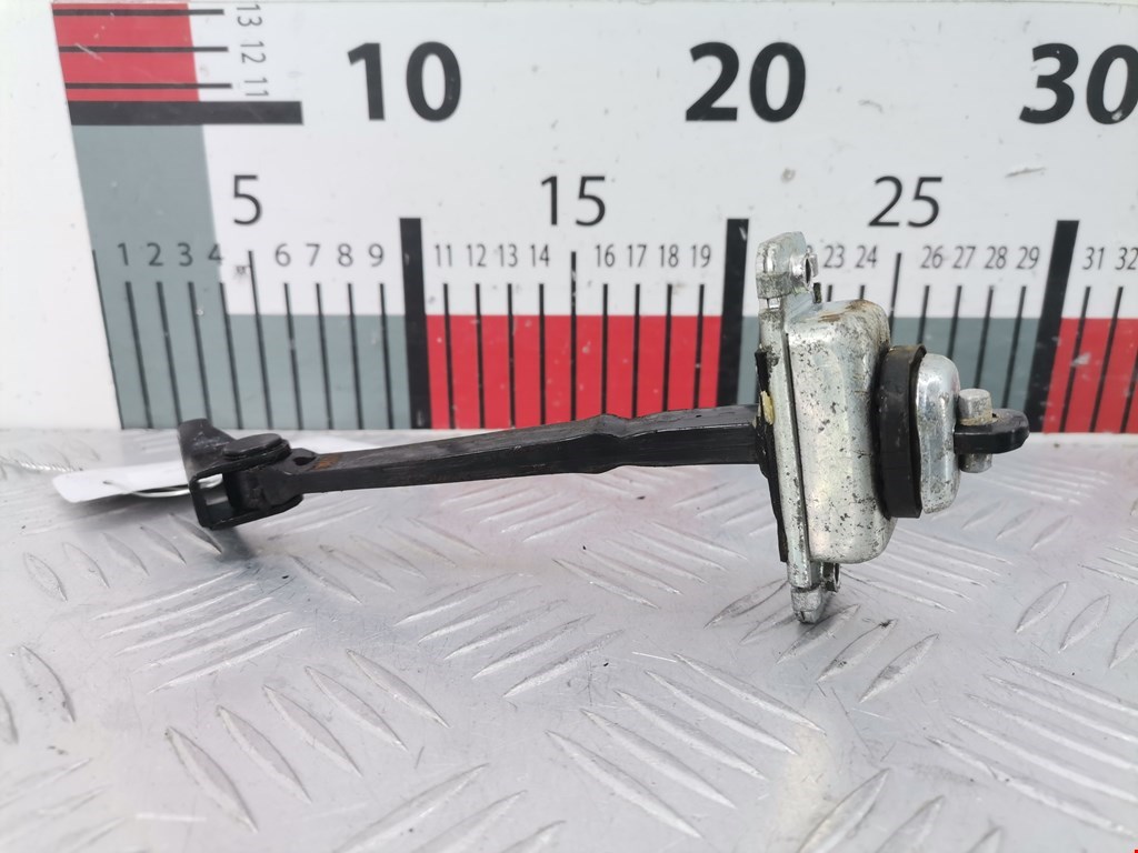 Ограничитель открывания двери CHEVROLET Captiva 2006-2010