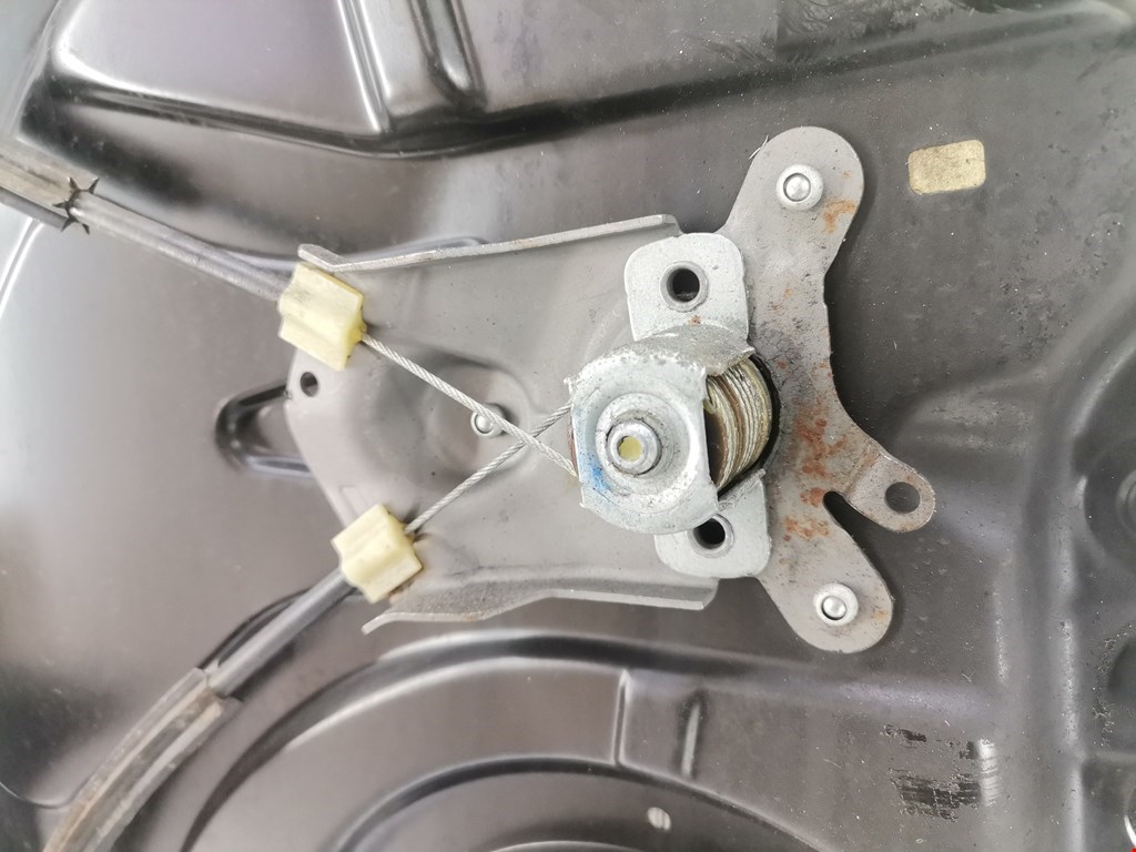 Стеклоподъемник задний правый VOLKSWAGEN Passat B6 2005-2011