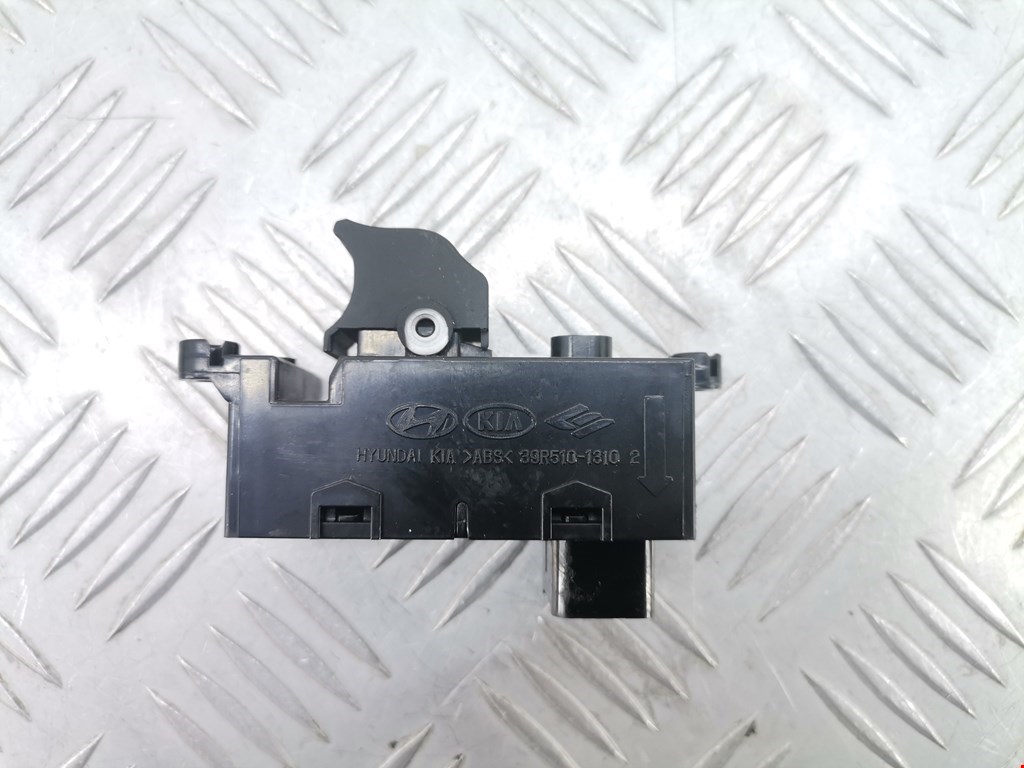 Кнопка стеклоподъемника HYUNDAI i40 2011-2019