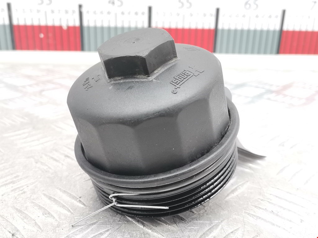 Крышка масляного фильтра Opel Corsa C (2000-2006)