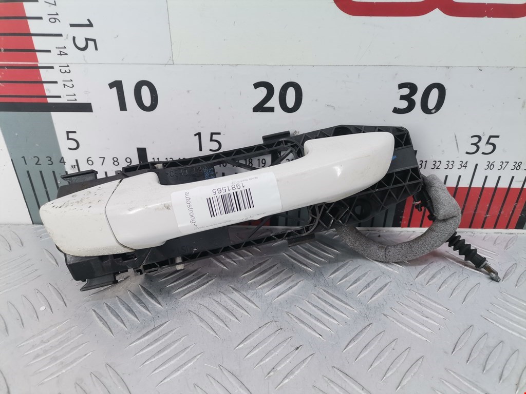 Ручка двери задней наружная правая SKODA Superb 2008-2015