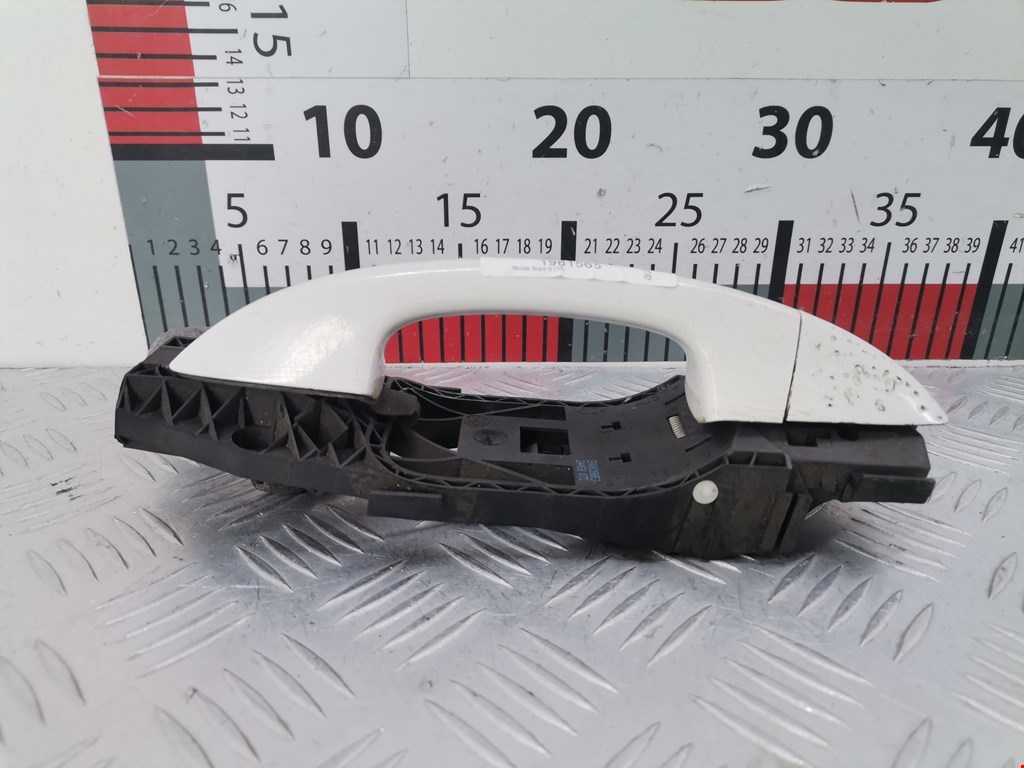 Ручка двери задней наружная правая SKODA Superb 2008-2015