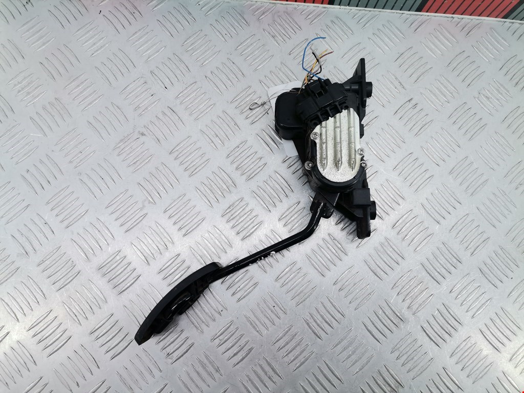 Педаль газа MITSUBISHI Pajero IV 2006-2022