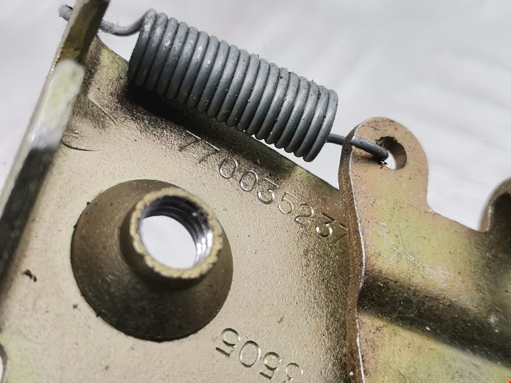 Ручка дверная задняя внутренняя левая RENAULT Master 1998-2010