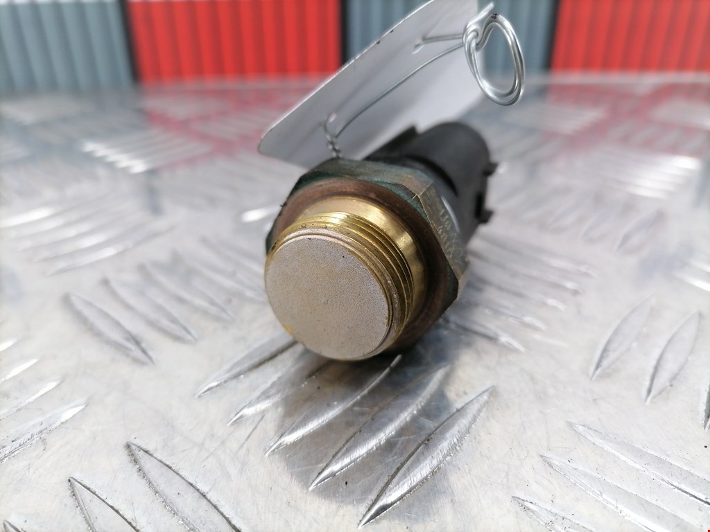 Датчик температуры (охлаждающей жидкости) AUDI A3 8L 1996-2003