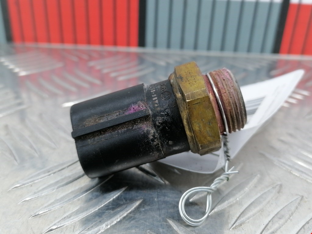 Датчик температуры охлаждающей жидкости Skoda Fabia 1 (1999-2007)