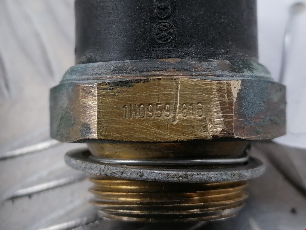 Датчик температуры (охлаждающей жидкости) AUDI A3 8L 1996-2003