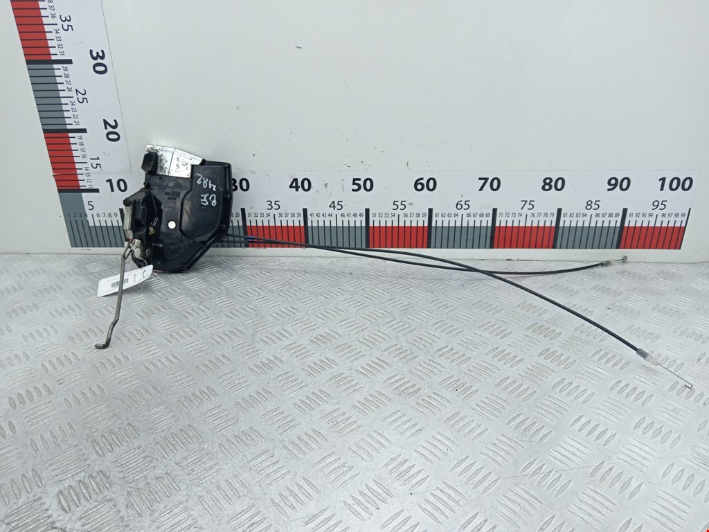 Замок двери передней правой SUZUKI Swift 2004-2010