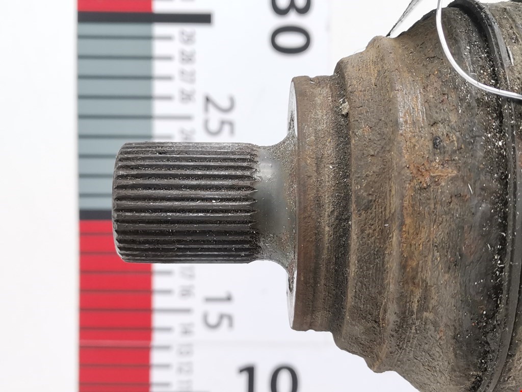 Полуось (привод, приводной вал) передняя правая VOLKSWAGEN Caddy III 2004-2015