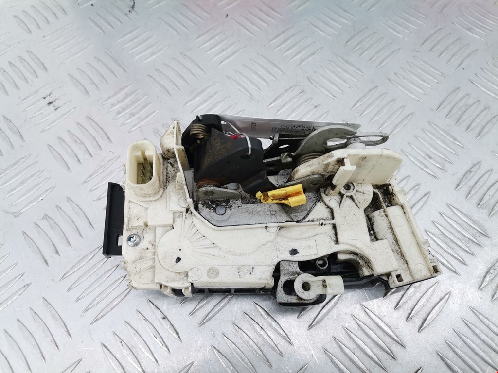 Замок двери задней правой JEEP Compass 2006-2016