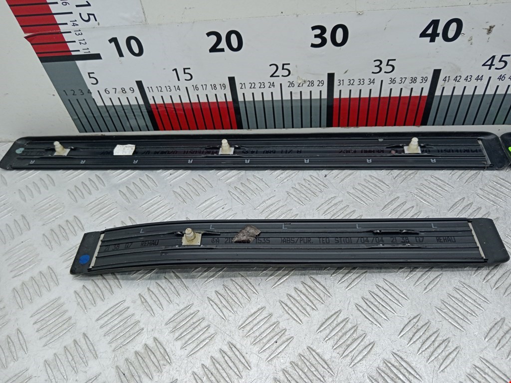 Накладка порога (внутренняя) MERCEDES-BENZ E-Class W211, S211 2002-2009