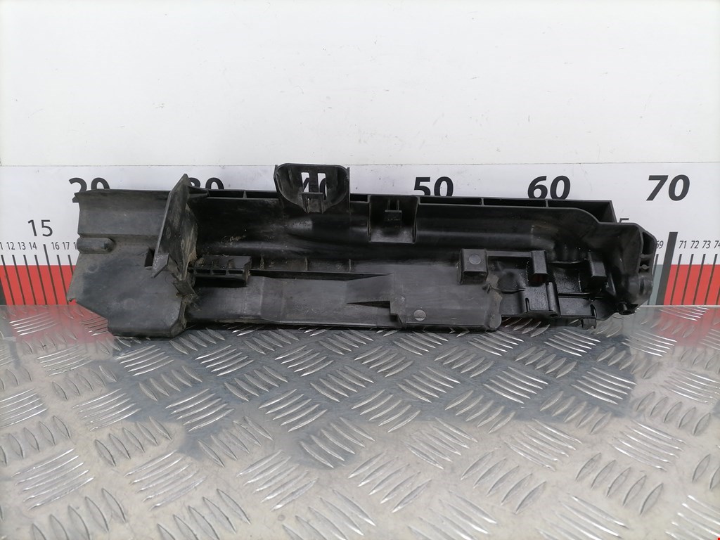 Кронштейн (крепление) радиатора BMW 1er E81\E87 2004-2011