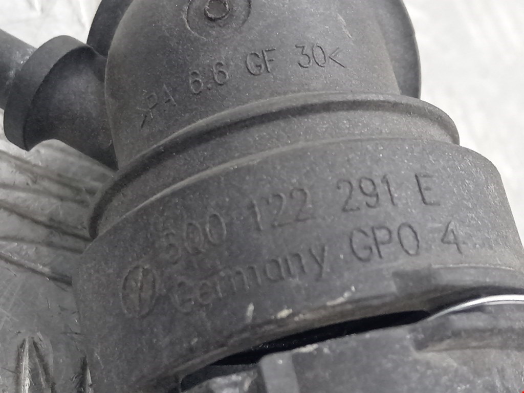 Тройник системы охлаждения VOLKSWAGEN Caddy III 2004-2015